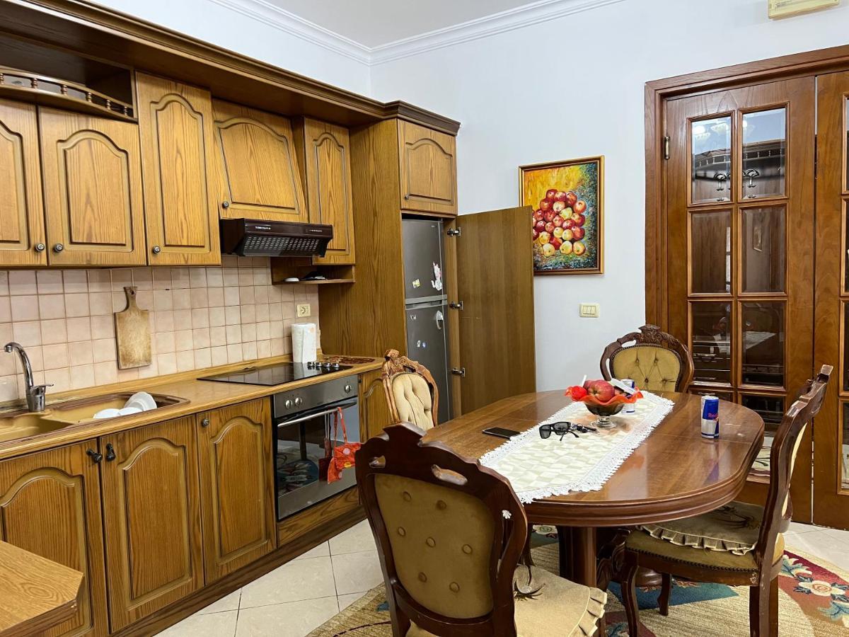 Entire Apartment Castle View Berat Ngoại thất bức ảnh