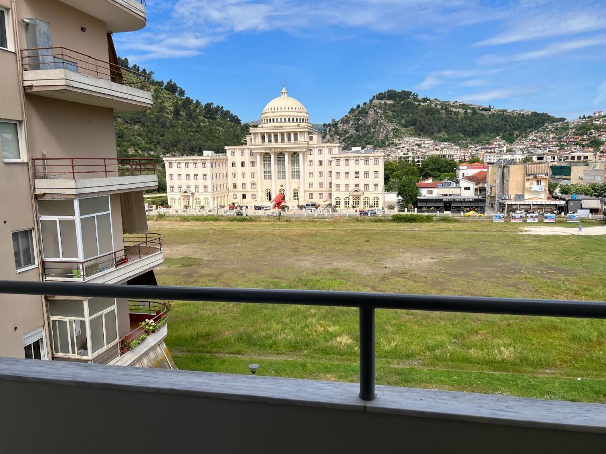 Entire Apartment Castle View Berat Ngoại thất bức ảnh
